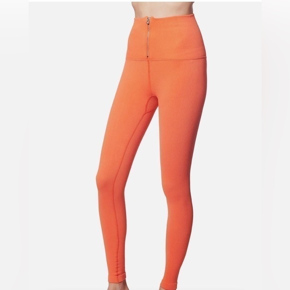 Nwt FP movement women's high-Rise ribbed knit front zip activewear leggi…